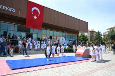 “Türkiye Yüzyılında Gençlerimize Büyük Görevler Düşüyor”